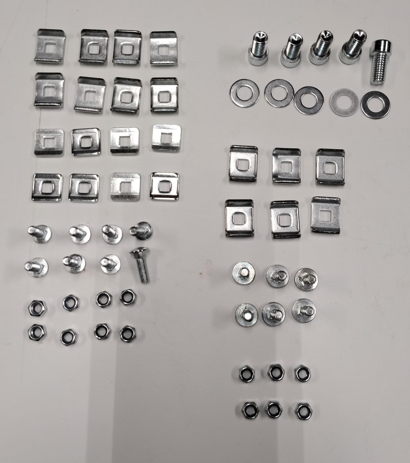 KOMPLET SKRUESÆT F/18776