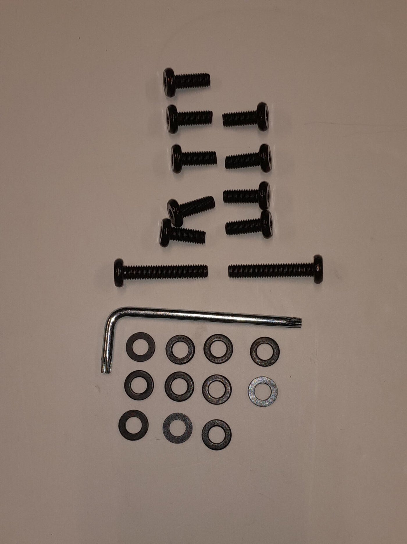 COMPLETE SCREW SET F/48071